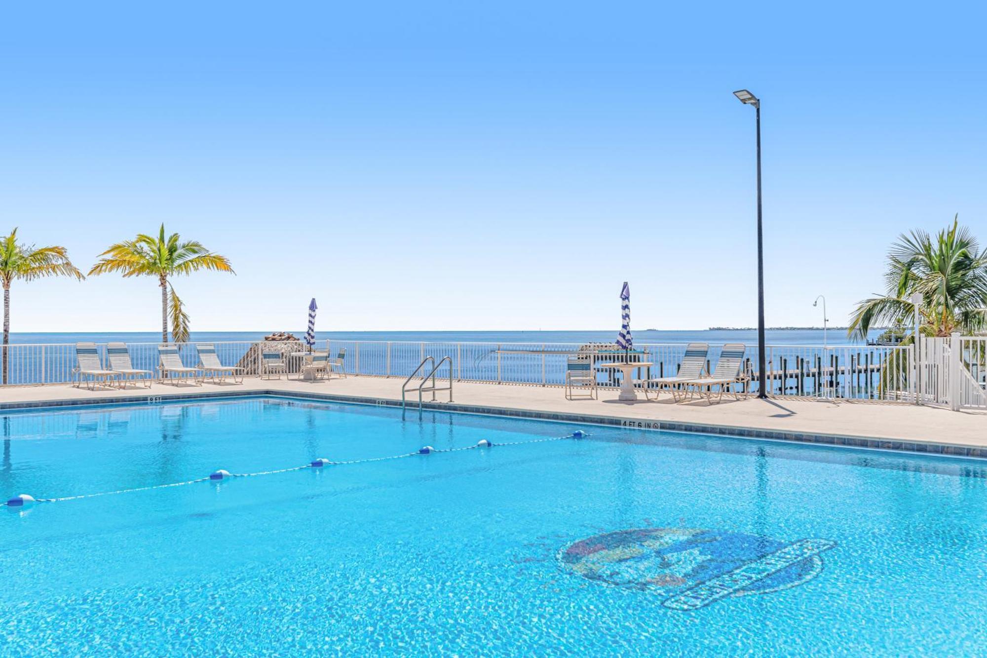 Tarpon Breeze Apartamento